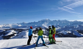 Journée ski au soleil à La Giettaz