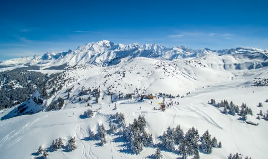 Sommet de Ban Rouge avec vue à 360° sur le Mont-Blanc, le beaufortain et les Aravis