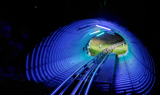 tunnel photoluge