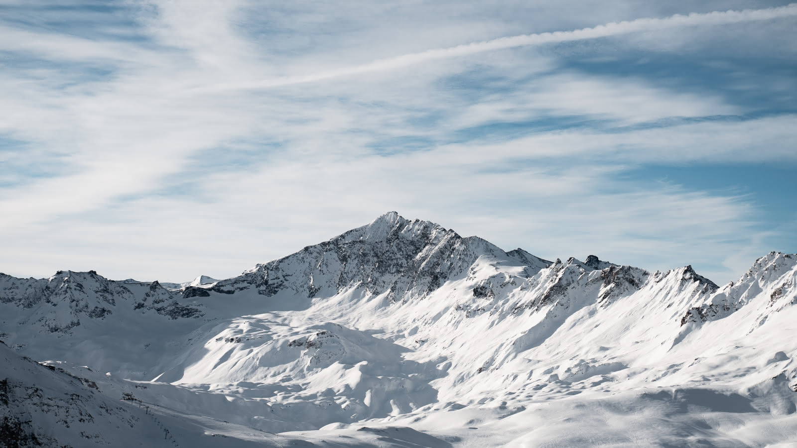 La Sana, sommet mythique de Val d'Isère, s'offre à nous dans toute sa splendeur.