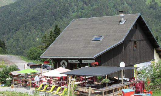 Traditional restaurant at La Sambuy ski resort