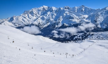 Le télésiège des Tierces et le Mont-Blanc